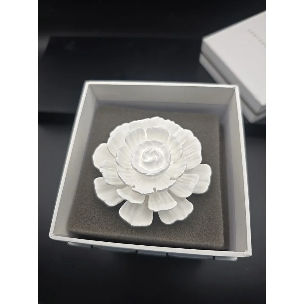 Nadia‎ Luxury Porcelain Diffuser And Oil. Moroccan Peony